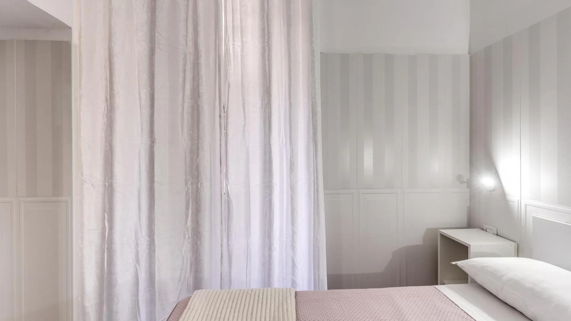Hotel Altadomus Roma