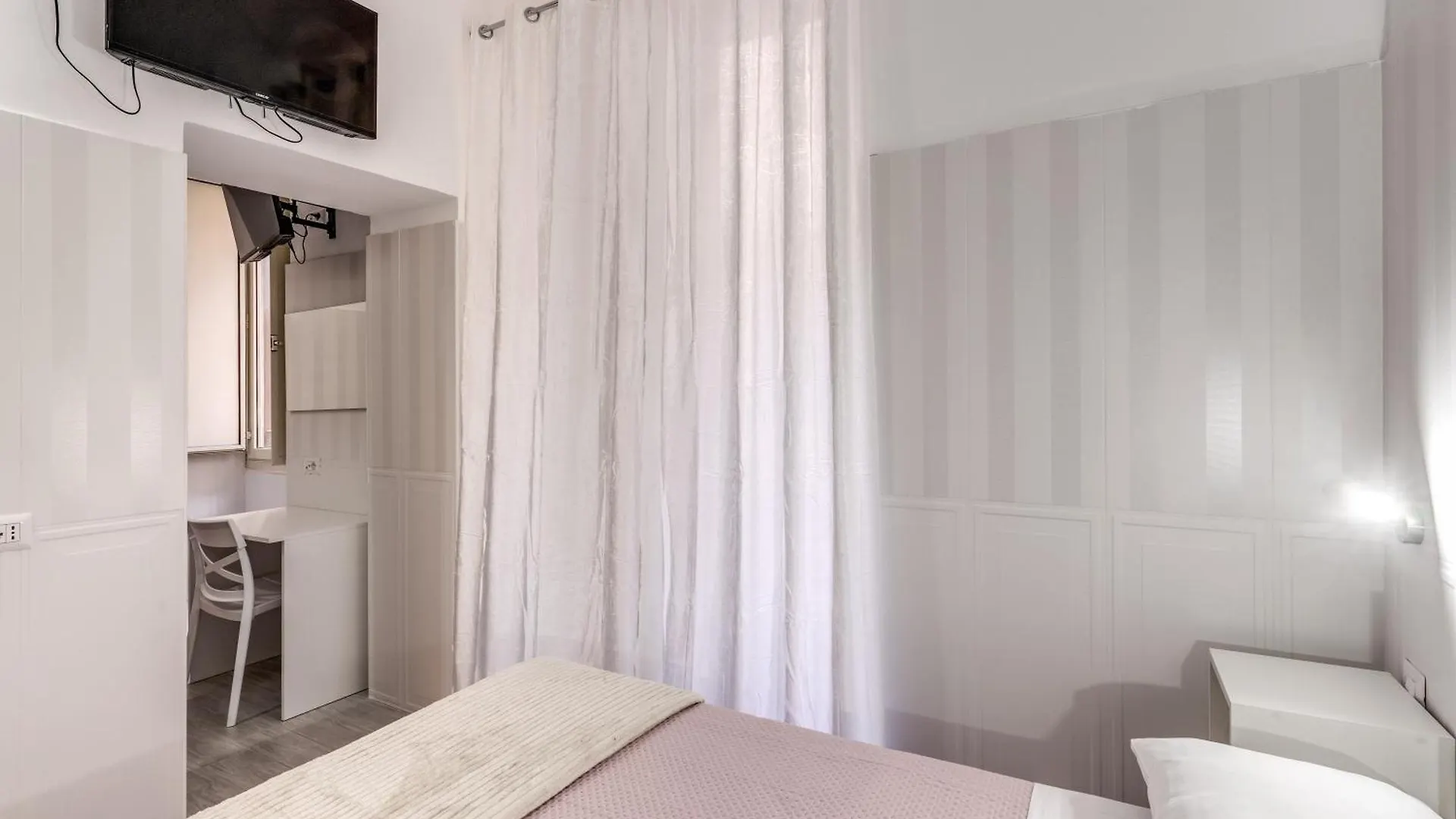 Hotel Altadomus Roma 0*,  Italia