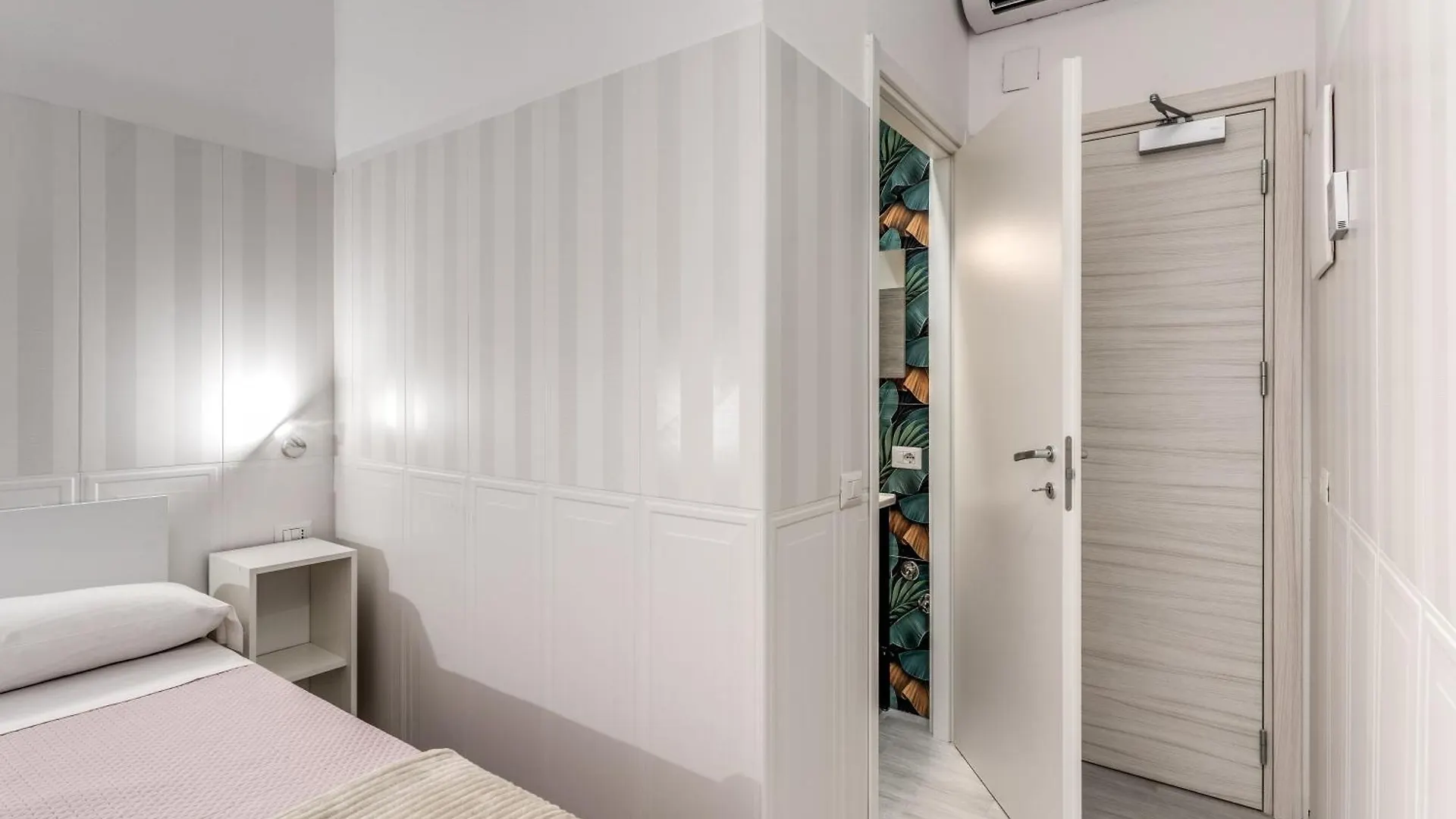 Hotel Altadomus Roma Pensión